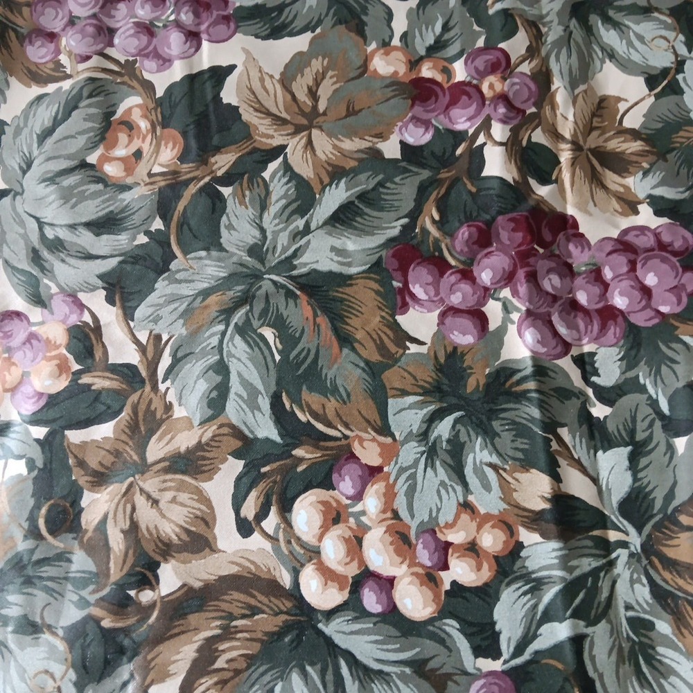 Ambiance Fabric Upholstery Cotton Sheen Grape‎ Vine THE PARK AVENUE Vintage USA